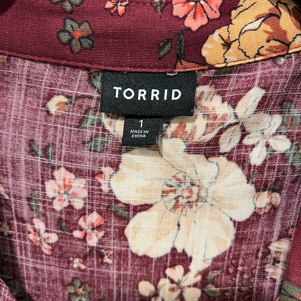 Torrid Floral Blouse - Picture 5 of 6